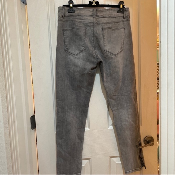 Uo Silence + Noise Gray Jeans High Rise Ankle Zip Twig Size 31 EUC 31x28 cropped - Picture 6 of 7